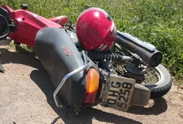 Mulher que morreu em colisão entre moto e carro em Poço das Trincheiras é identificada