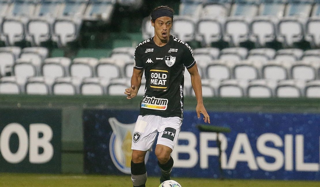 Com contrato até o fim do Brasileirão, Honda pede para deixar o Botafogo