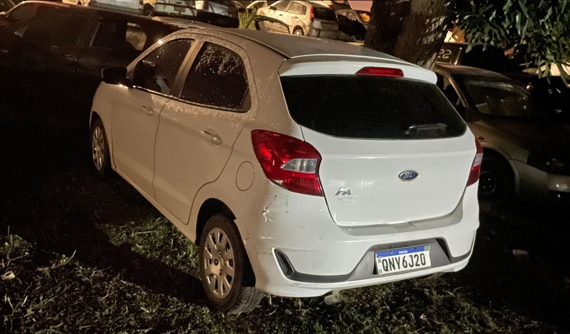 IC de Arapiraca pericia carro utilizado por assassinos de funcionário de loja de carros