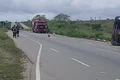 Caminhão que transportava combustível tomba na AL-220, em Batalha