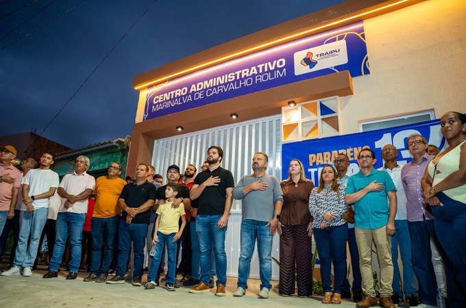 Traipu 134 anos: Prefeitura inaugura Centro Administrativo e entrega ambulância ao Povoado Santa Cruz