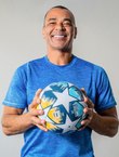 Cafu apoia reconstrução sob Ancelotti e alerta para formação de base