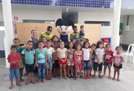 Crianças de Girau do Ponciano participam de festa para comemorar a passagem do seu dia