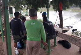 Rio São Francisco recebe 12 mil espécimes de camarão durante ação da FPI