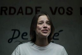 De lingerie, Agatha Moreira não sobe temperatura por um motivo