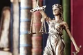 Mulher é condenada a 27 anos por matar filha para cuidar do neto