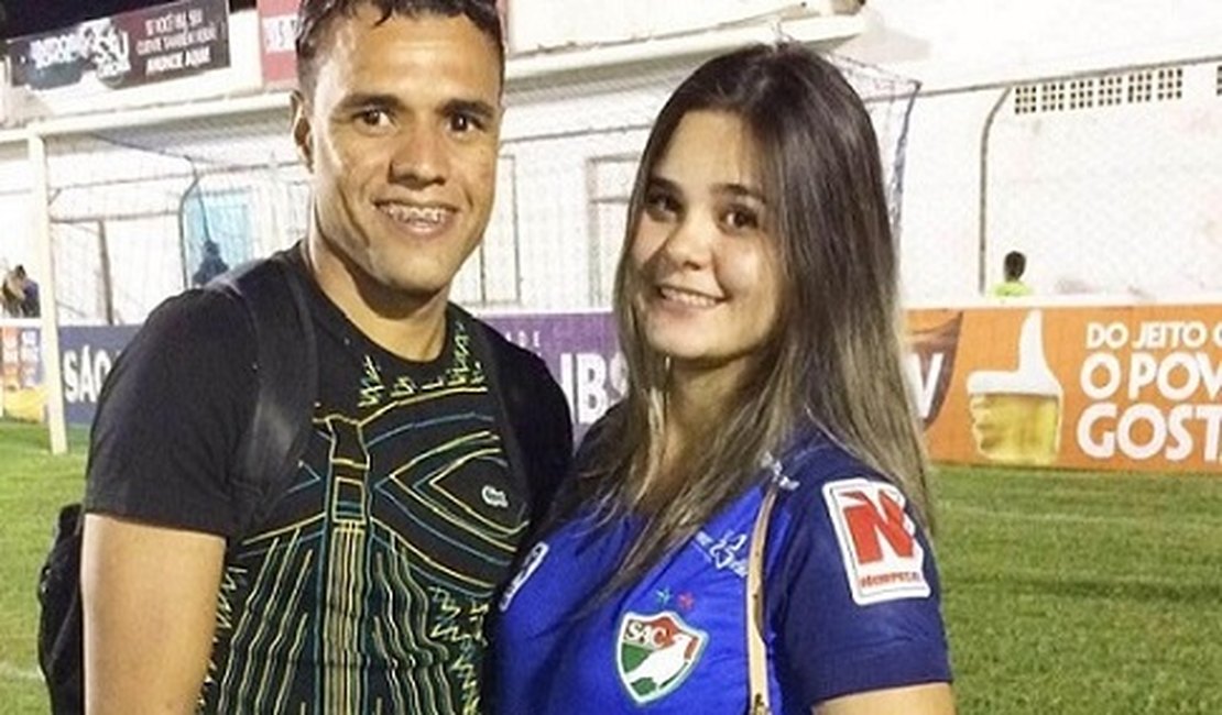 Mulher de ex-jogador do ASA pede ajuda para filha com problema no coração