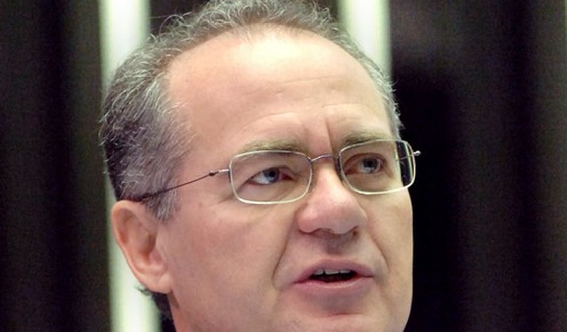 Planalto conta votos no Senado e confia em Renan para barrar impeachment