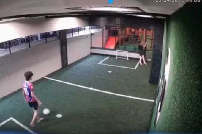 Amigo herói salva adolescente vítima de descarga elétrica em condomínio de Maceió