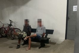 Populares impedem roubo de moto e agridem dupla suspeita, no Centro de Arapiraca