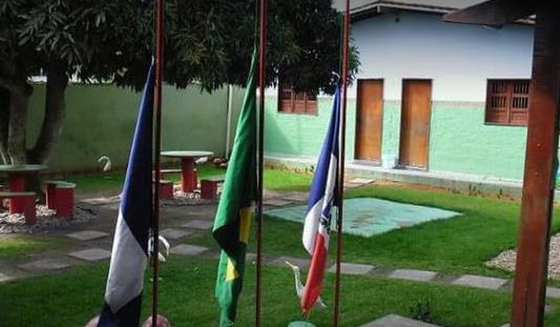 Aparelhos eletrônicos e merenda são roubados em Girau do Ponciano