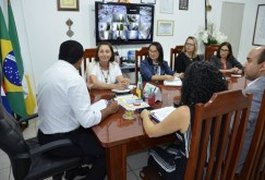 Prefeitura de Palmeira e Copeve fazem ajustes para Concurso do município em 2019