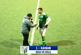 Goleiro eleito melhor jogador em campo durante partida de campeonato troca nome da namorada em entrevista