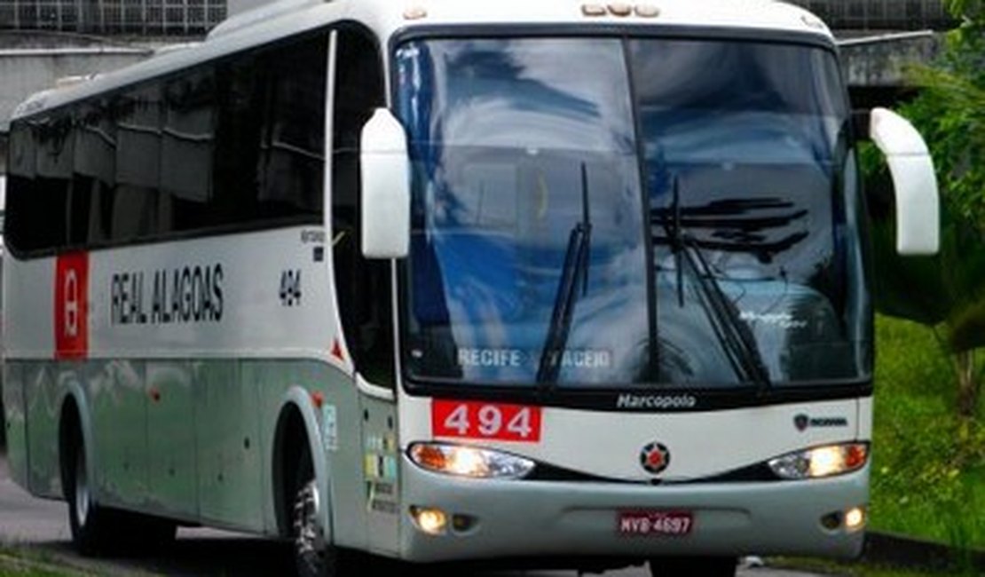 Bandido morre e comparsa fica ferido durante assalto a ônibus da empresa Real Alagoas