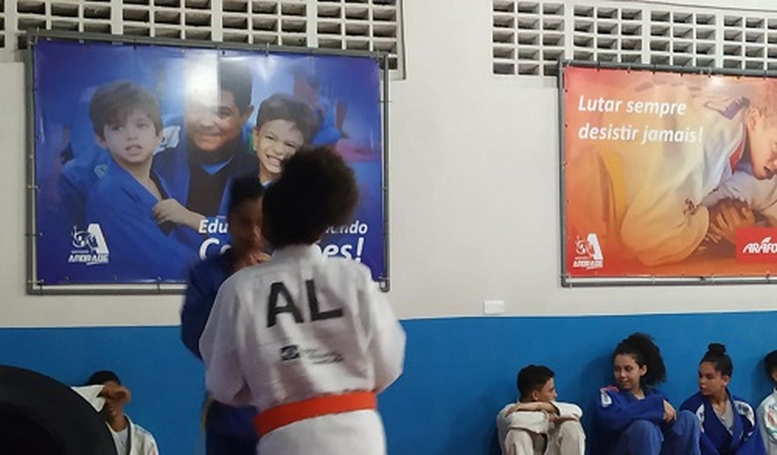 Atletas do Instituto Andrade participam de 1ª etapa de Campeonato Alagoano de Judô