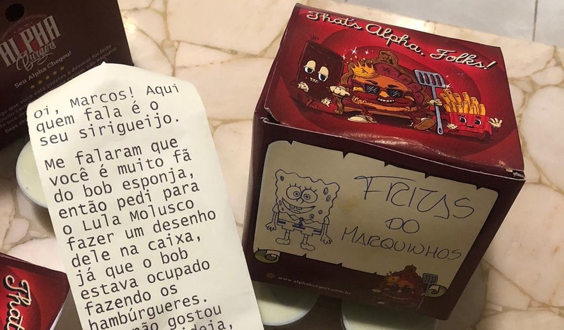 Fã de Bob Esponja recebe lanche e cartinha do 'Siri Cascudo', em Maceió