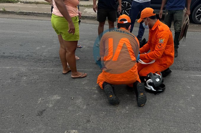 Colisão entre carro e moto deixa motociclista ferido em Arapiraca