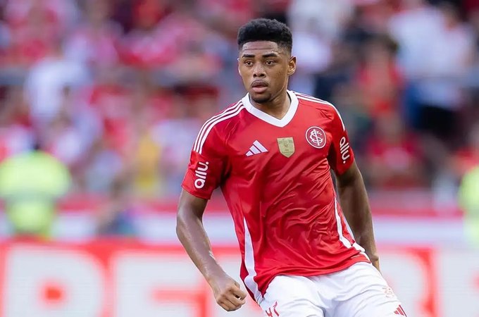 Victor Gabriel é suspenso por STJD até que Gabriel Pec volte a treinar