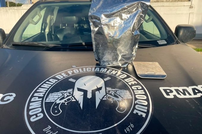 Companhia de Choque prende homem com maconha e balança de precisão em Maceió