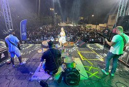 Réveillon de Arapiraca reúne multidão e celebra chegada de 2026 com shows e queima de fogos