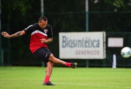 Muricy elogia Luis Fabiano, mas brinca para atacante não “largar” treinos