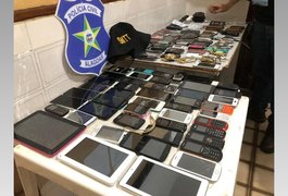Materiais eletrônicos são encontrados em residência após denúncia anônima, em Delmiro Gouveia