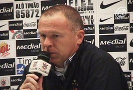 Mano Menezes espera concluir 'semana perfeita' com vitória no Derby