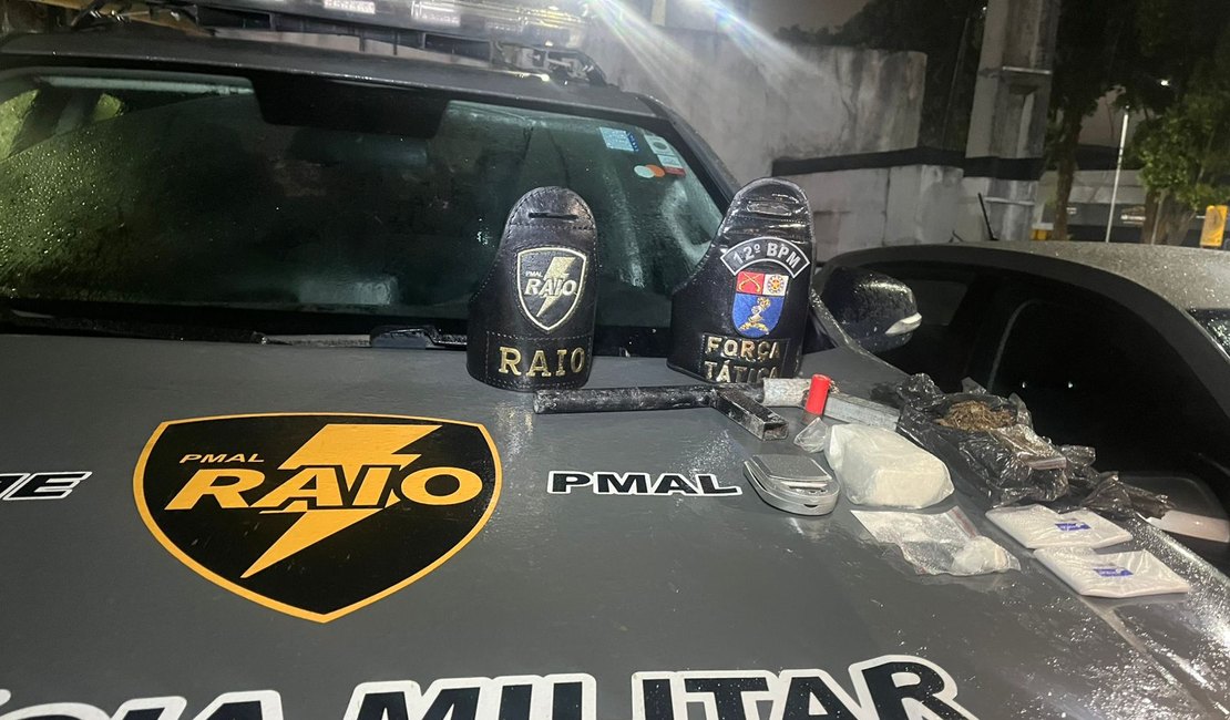 Ação conjunta da Companhia Raio e Força Tática do 12º BPM prende suspeito com arma artesanal e drogas no Village Campestre