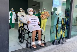 Depois de 35 dias na UTI lutando contra o coronavírus, puérpera de 18 anos recebe alta hospitalar