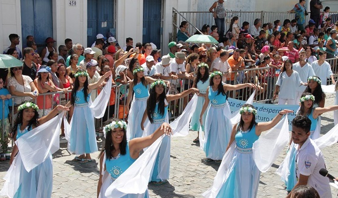 Beleza, criatividade e sustentabilidade marcam desfile do 16 de setembro