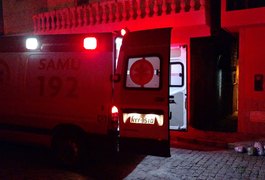 Briga de casal acaba com homem morto e mulher baleada, em Arapiraca