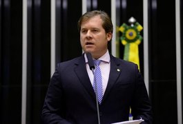Deputado Marx Beltrão se pronuncia contra 'pardais' eletrônicos instalados em Maceió