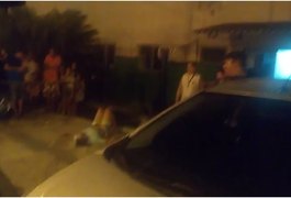 VÍDEO. Tentativa de homicídio deixa dois feridos em frente a base da Polícia, em Maceió