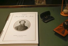Manuscritos e primeiras edições recontam história de Machado de Assis