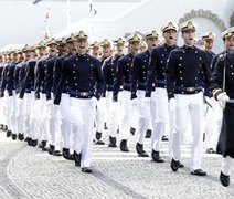 Concurso para fuzileiros tem 1.300 vagas de nível médio