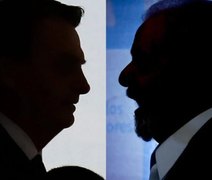 Bolsonaro gastou R$ 27 mi no cartão corporativo, mas menos que Lula