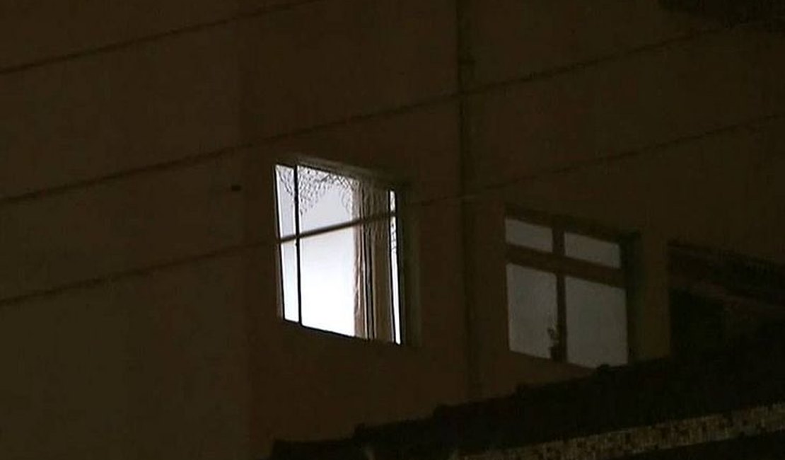 Mulher joga criança do 5º andar e tenta atear fogo em apartamento, em São Paulo
