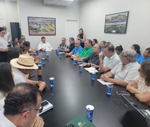 Para fortalecer a agricultura familiar, prefeito Luciano Barbosa lança programa Terra Pronta 2025 em Arapiraca; assista