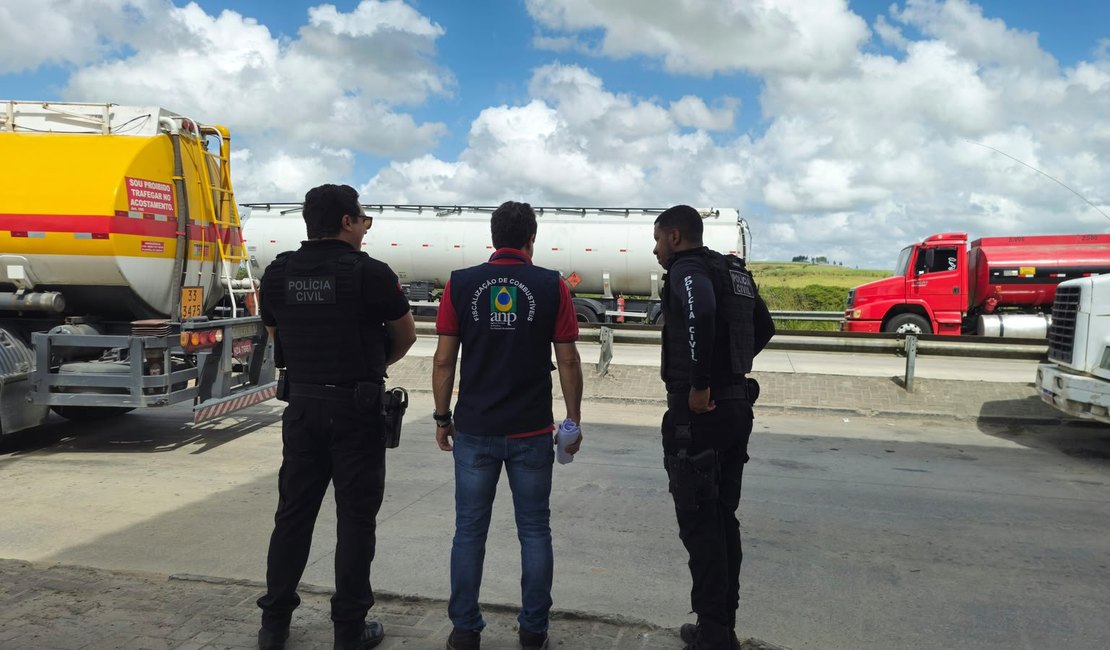 Polícia Civil atua em operação integrada para fiscalizar caminhões-tanque em Alagoas