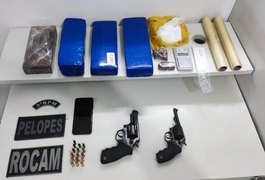 Polícia Militar cumpre mandados e apreende armas e drogas no interior alagoano