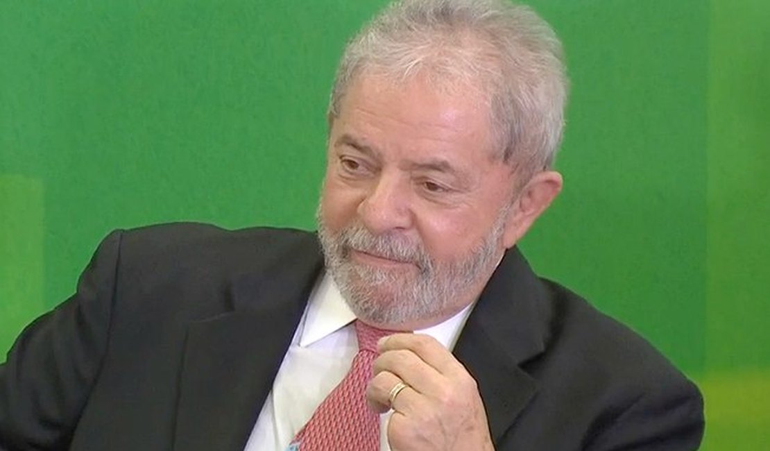 Justiça suspende nomeação de Lula para Casa Civil