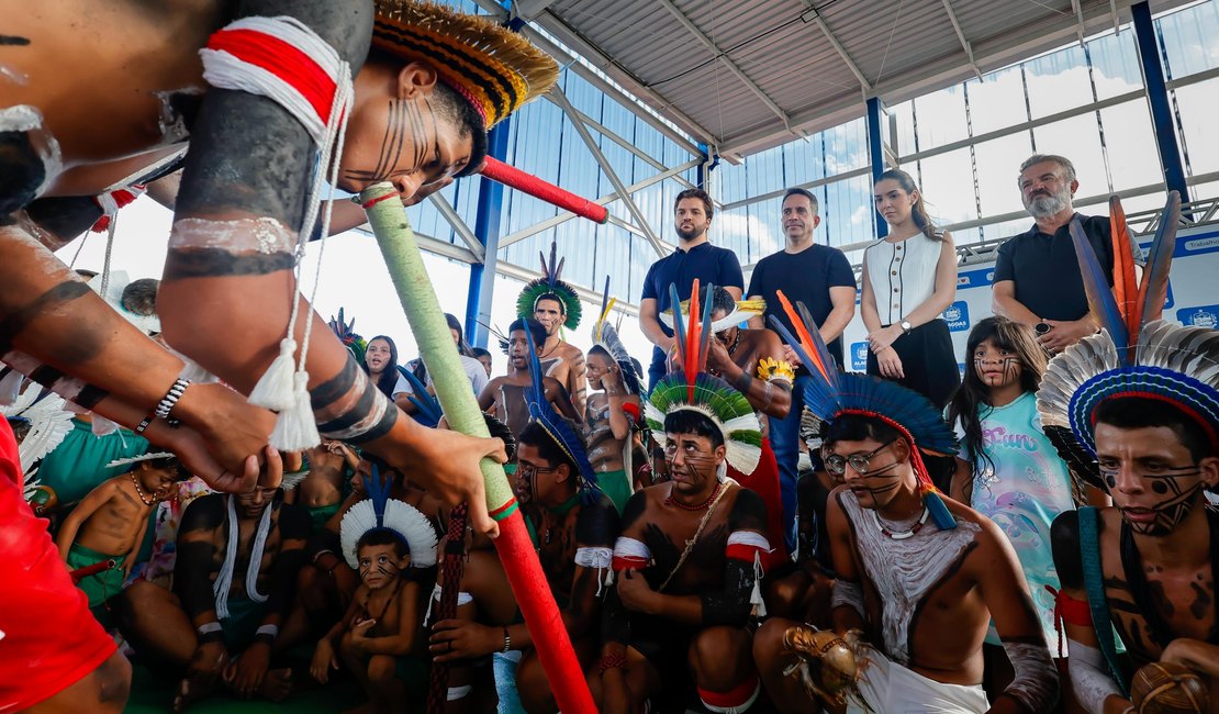 Paulo Dantas inaugura Escola Estadual Indígena Suraconã, em Traipu