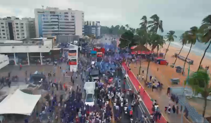 Caminhada histórica marca reta final da campanha de Renan Filho em Maceió