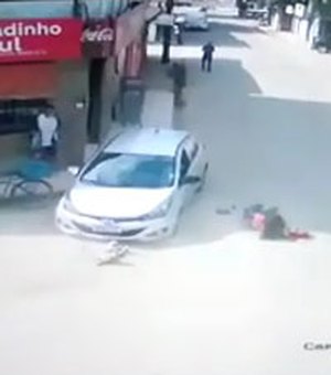 Vídeo mostra o momento em que condutor embriagado atropela mãe e filha de três anos, no interior de Alagoas