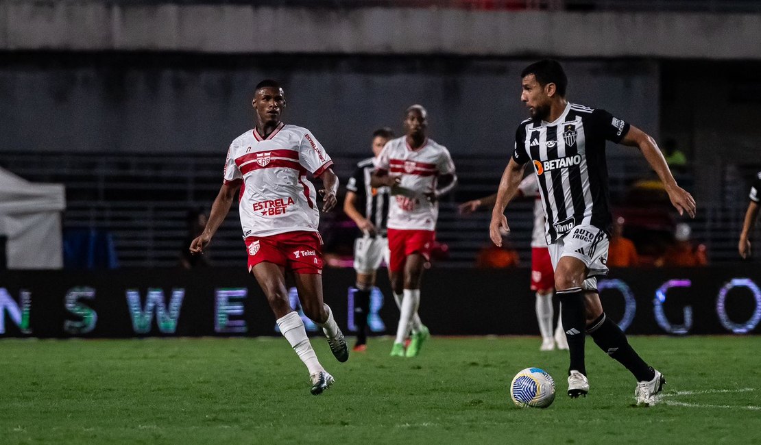 CRB abre 2 a 0 contra o Atlético-MG, mas acaba sofrendo empate no segundo tempo pela Copa do Brasil