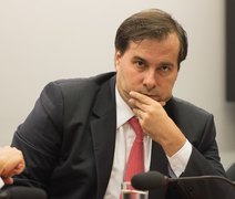 Maia encerra sessão da Câmara minutos após notícia sobre áudio de Temer