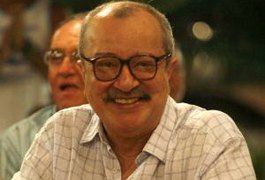 Morre, aos 73 anos, o escritor João Ubaldo Ribeiro