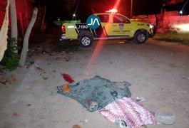 Homem de 48 anos é morto com golpes de arma branca pelo enteado, em Arapiraca