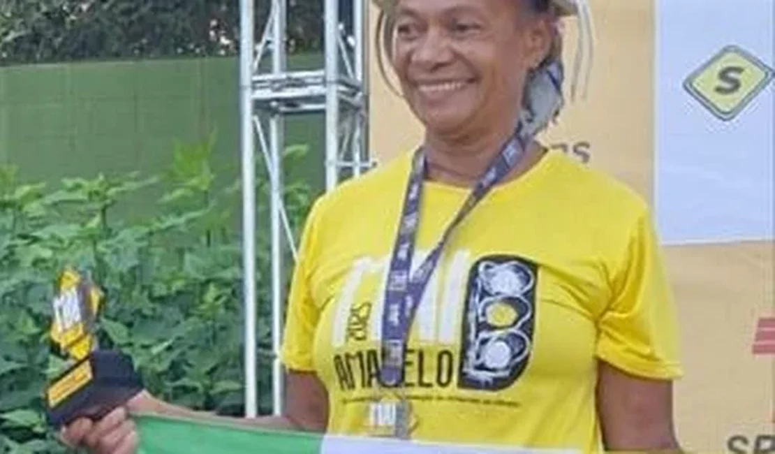 Aos 67 anos, arapiraquense Carminha conquista pódio em corrida de conscientização no trânsito, em São Paulo