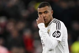 Mbappé, do Real Madrid, é hospitalizado após quadro de gastroenterite aguda